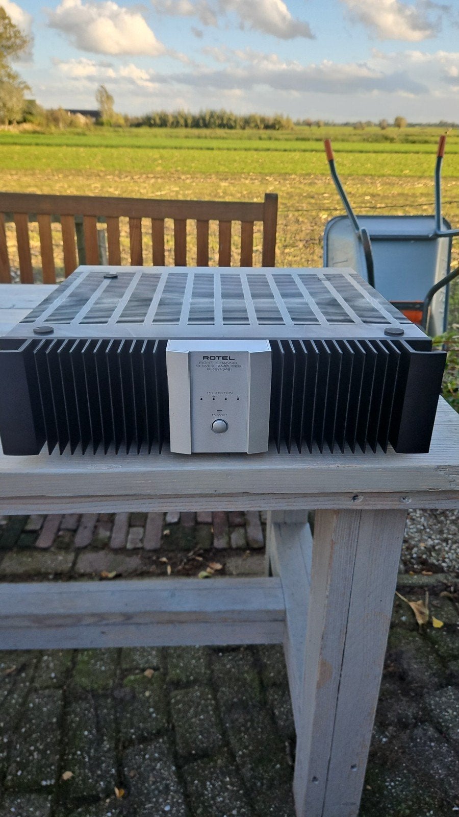 Rotel RMB-1048 5-kanaals eindversterker, Nieuw, 120 watt of meer, Ophalen, Overige merken