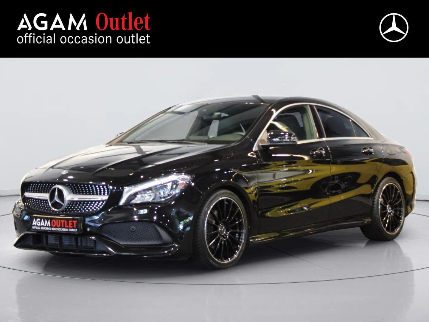 Mercedes-Benz CLA Coupé 180 Business Solution AMG, Gebruikt, 4 cilinders, Leder en Stof, Sedan