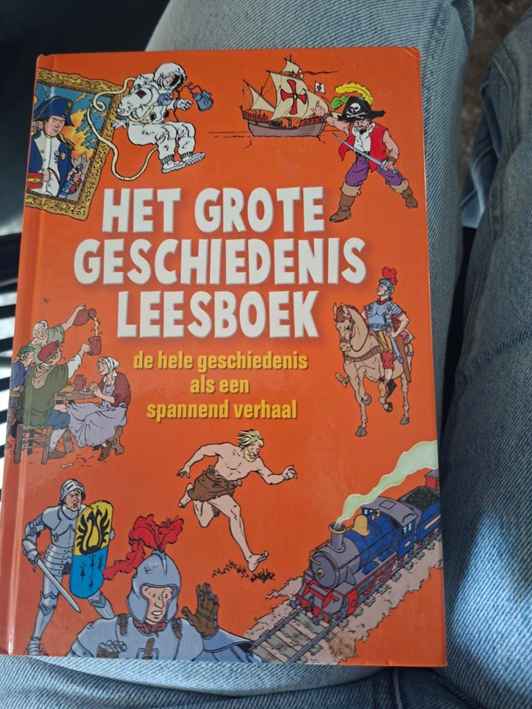 Het Grote Geschiedenis Leesboek - Spannende Verhalen, 20e eeuw of later, Overige gebieden, Ophalen of Verzenden, Zo goed als nieuw