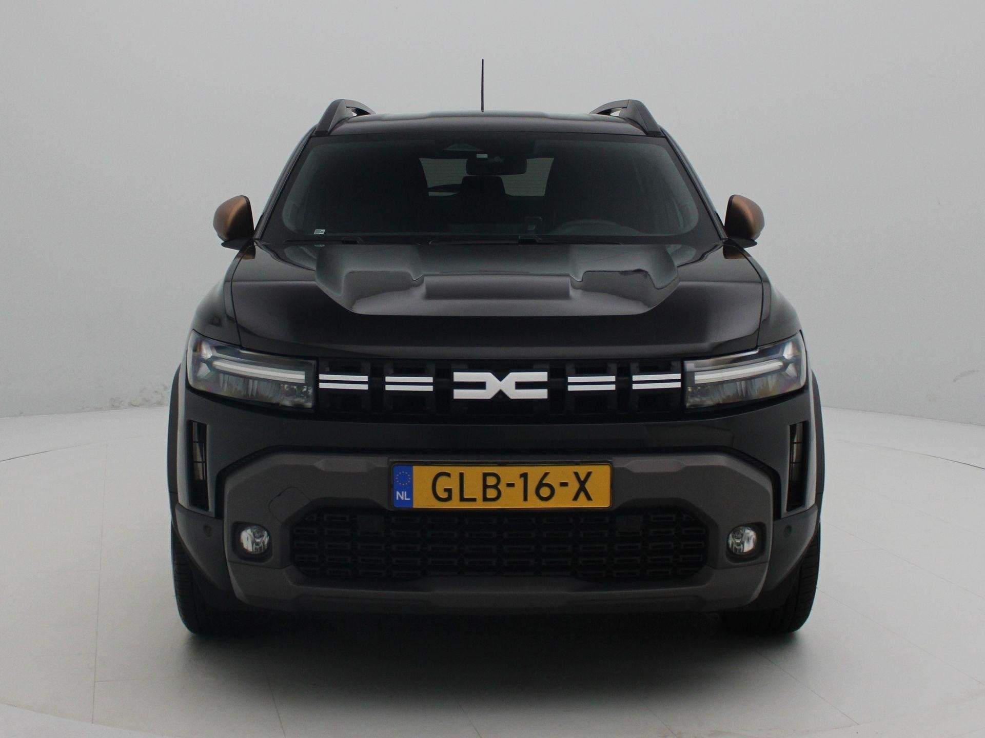 Dacia Duster 1.6 Hybrid 140 Extreme Apple carplay & android, Auto's, Gebruikt, 4 cilinders, Duster, Zwart