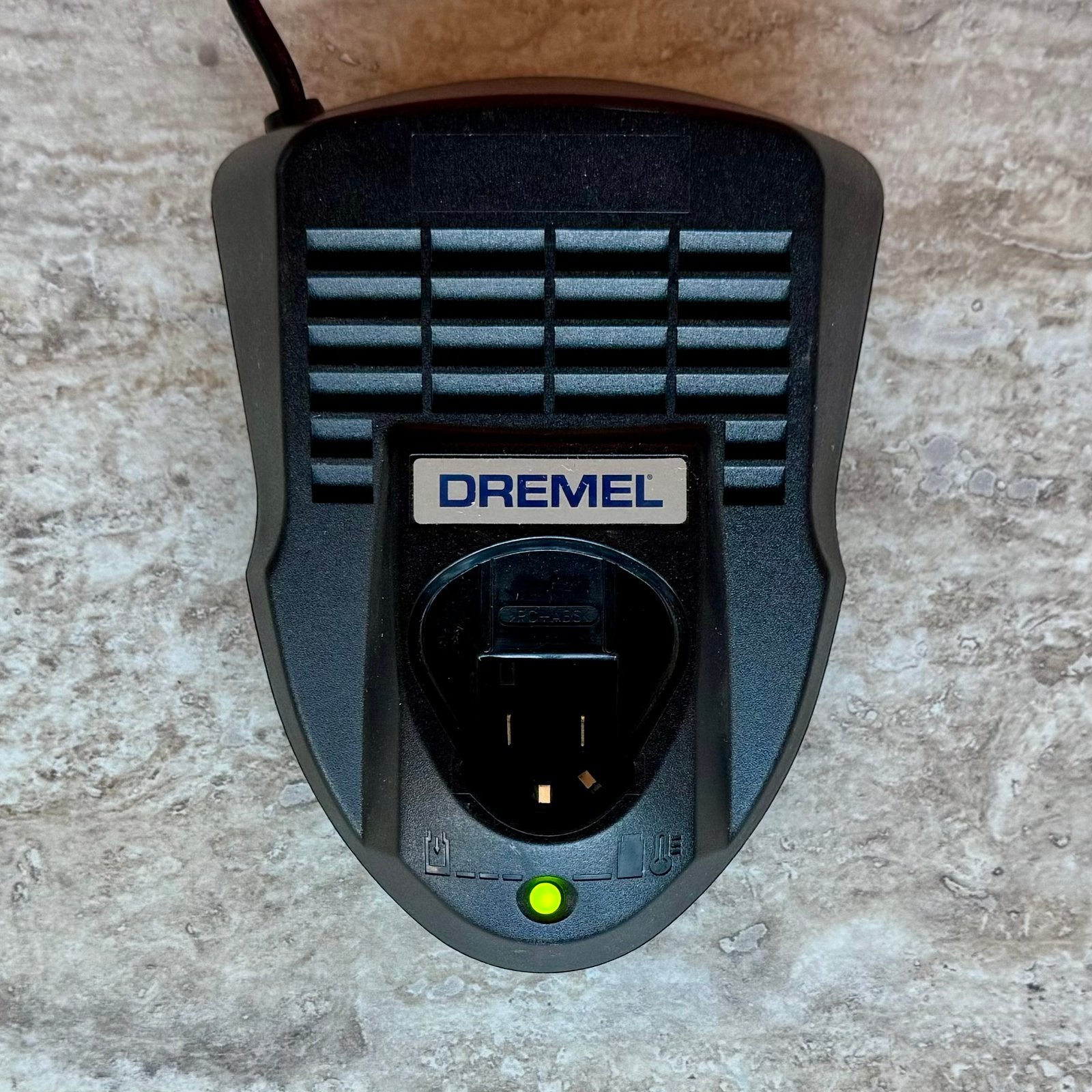 Snellader Dremel, Ophalen of Verzenden, Gebruikt