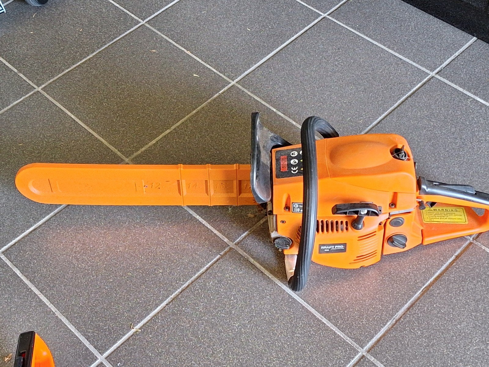 Goed werkende kettingzaag van Kraft Pro, Ophalen, Gebruikt, Benzine