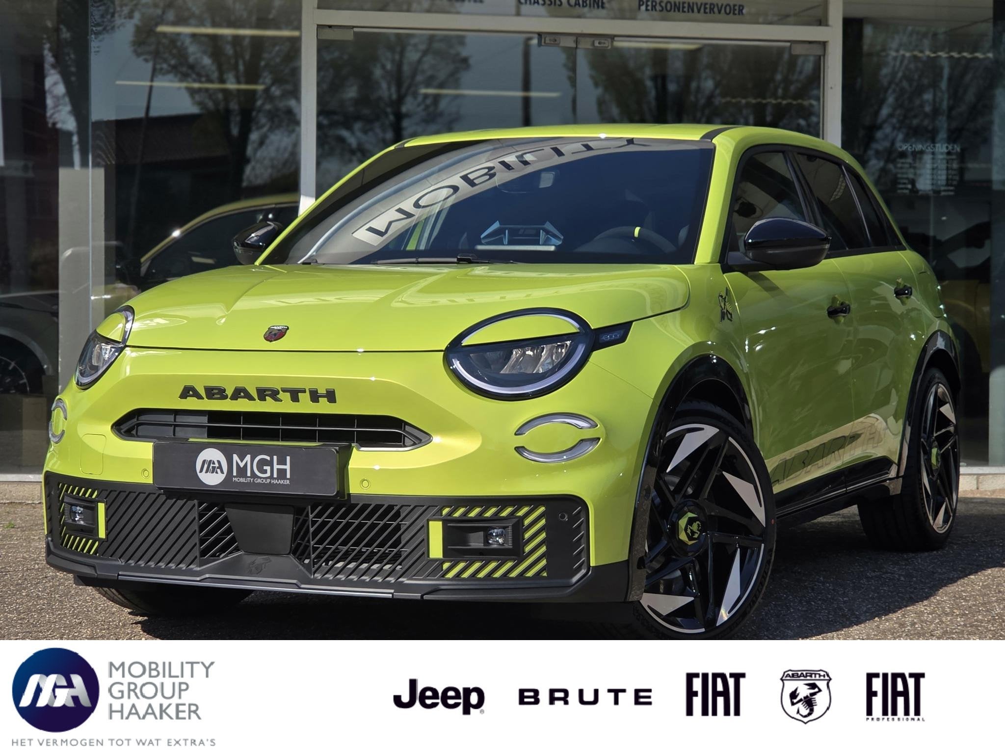 Fiat 600e Abarth Scorpionissima 54 kWh | Apple-Android | Spo