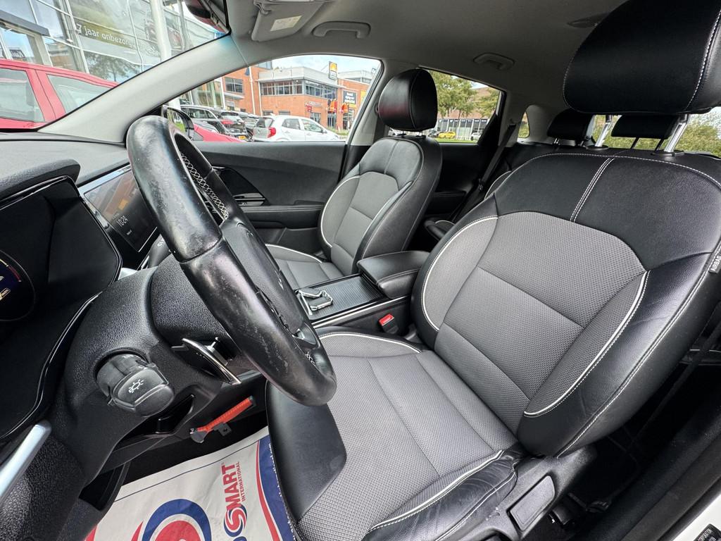 Kia e-Niro ExecutiveLine 64 kWh Eerste Eigenaar Dealeronderh, Auto's, Gebruikt, 1712 kg, Wit, 64 kWh