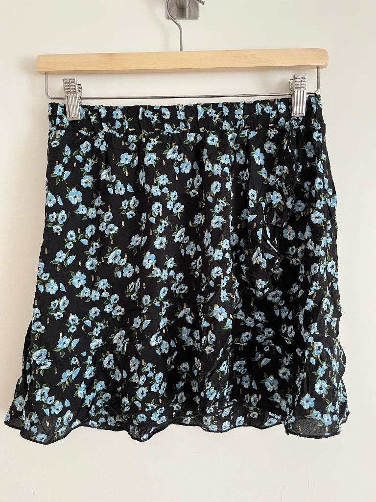 The Sting - blauwe zwarte bloemen mini rok, Kleding | Dames, Maat 38/40 (M), The Sting, Zwart, Ophalen of Verzenden