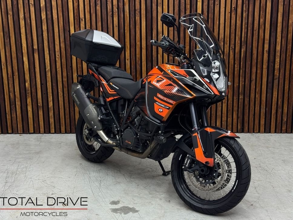 KTM 1190 ADVENTURE | 3 delig Kofferset | AKRAPOVIC (bj 2017), 2 cilinders, KTM, Motorrijbewijs A, Bedrijf