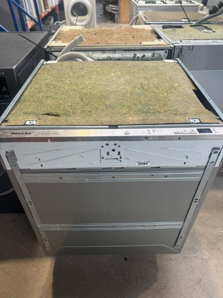 Miele Vaatwasser schoon met montage frame schoon, Energieklasse A of zuiniger, Ophalen of Verzenden, Zo goed als nieuw, Inbouw