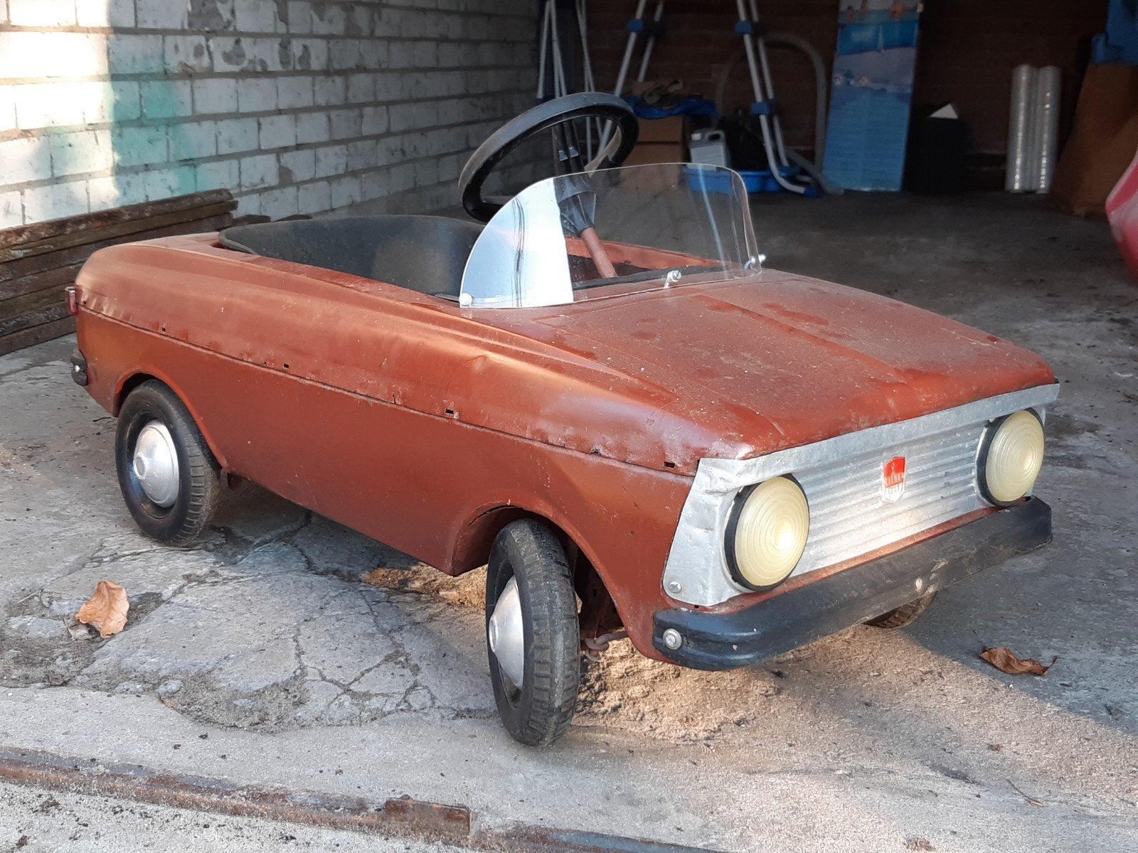 Moskvich trapauto in nette staat, Antiek en Kunst, Ophalen