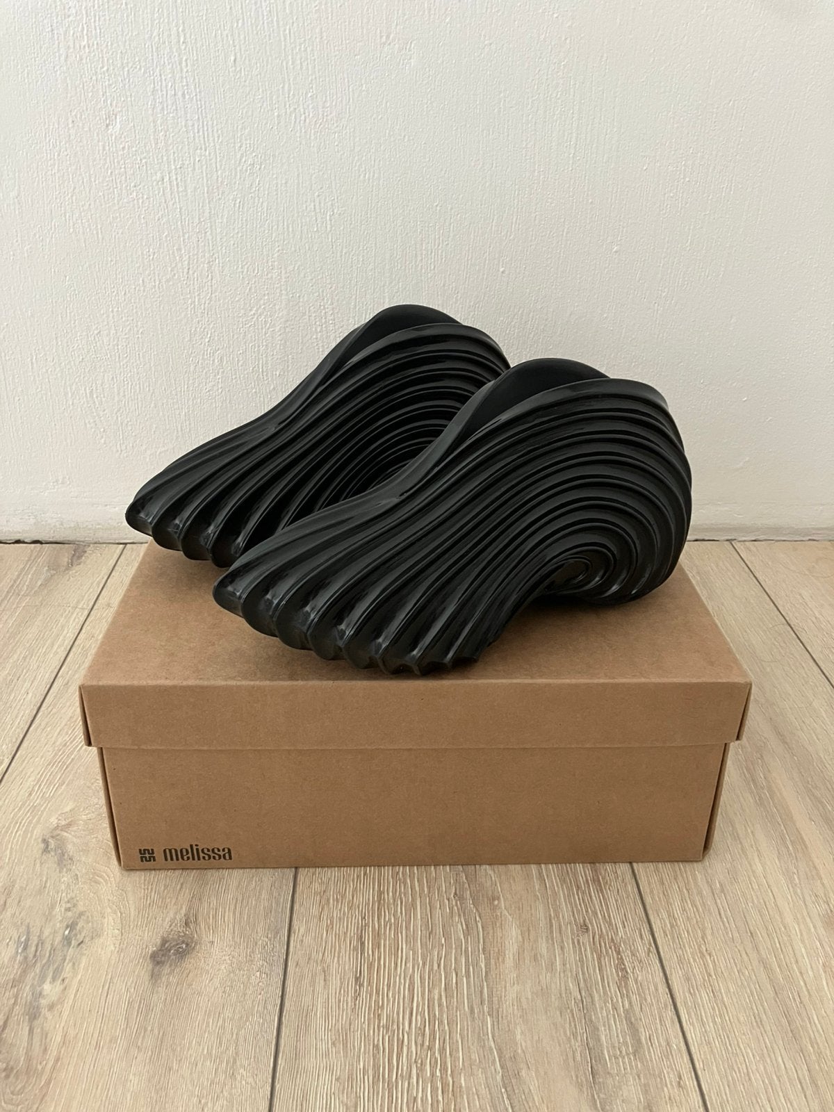 Melissa + Diesel Quantum sneakers zwart, Kleding | Dames, Zwart, Nieuw, Ophalen of Verzenden, Sneakers of Gympen