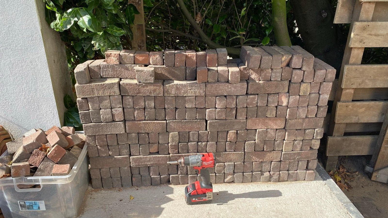 Gratis waaltjes 20x5x6,5cm - Ideaal voor bestrating, Tuin en Terras, Tegels en Klinkers, Ophalen, Overige materialen, Gebruikt