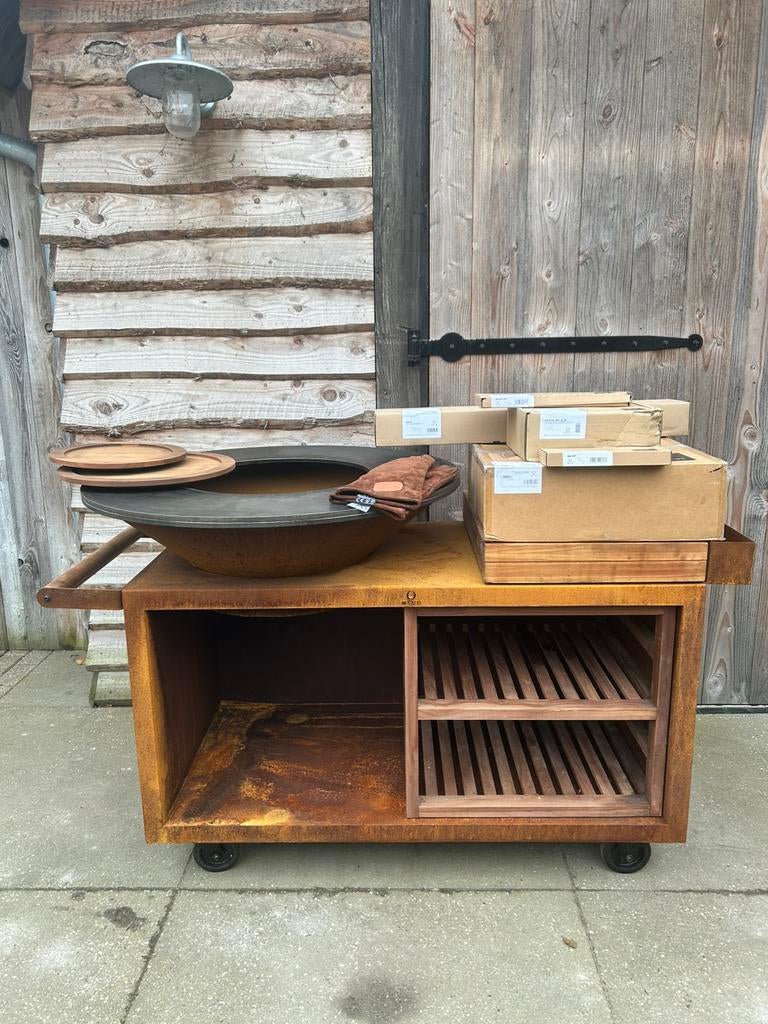 OFYR Island Corten PRO 100 Teak, Tuin en Terras, Houtskoolbarbecues, Ophalen