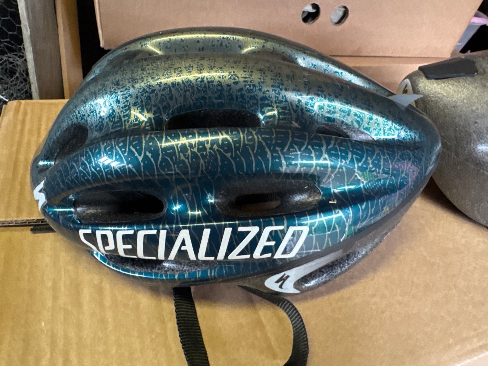 Specialized Kinderfietshelm Maat M - Mooi Model, Fietsen en Brommers, Ophalen of Verzenden, Gebruikt, M, Jongen of Meisje
