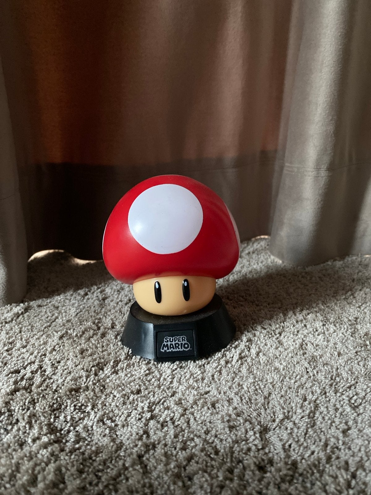 Super Mario paddestoel nachtlampje - Breng magie in huis!, Overige stijlen, Kunststof, Ophalen of Verzenden, Zo goed als nieuw