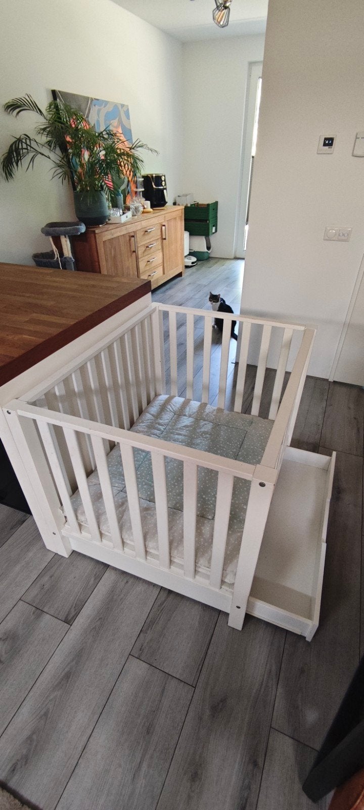Bopita box met verhoger, lade, matras en kleedje, Ophalen of Verzenden, Zo goed als nieuw, Rechthoekig, In hoogte verstelbaar