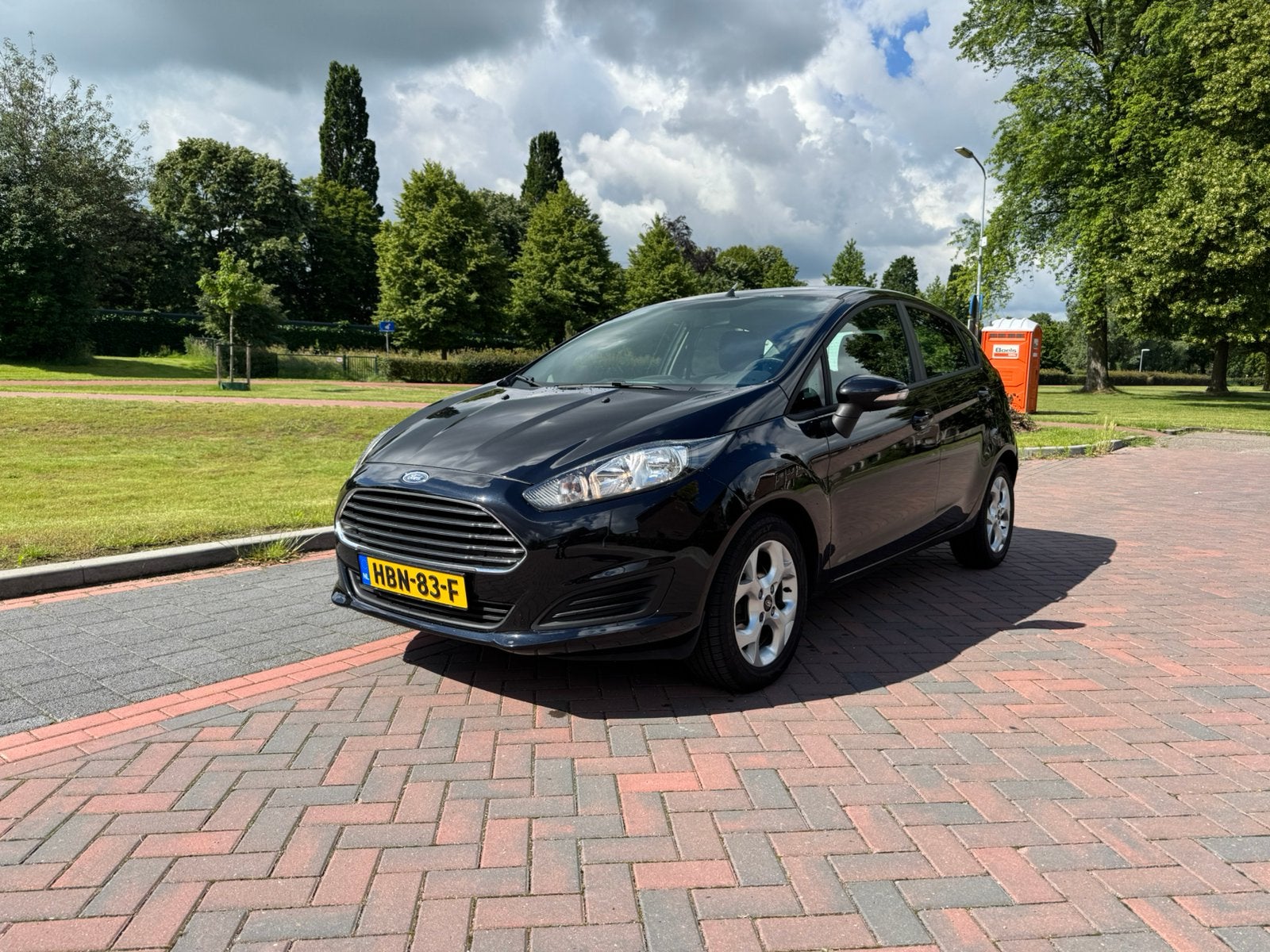 Ford Fiësta 1.25 Titanium 2013 Zwart, Auto's, Voorwielaandrijving, Euro 5, Stof, 600 kg