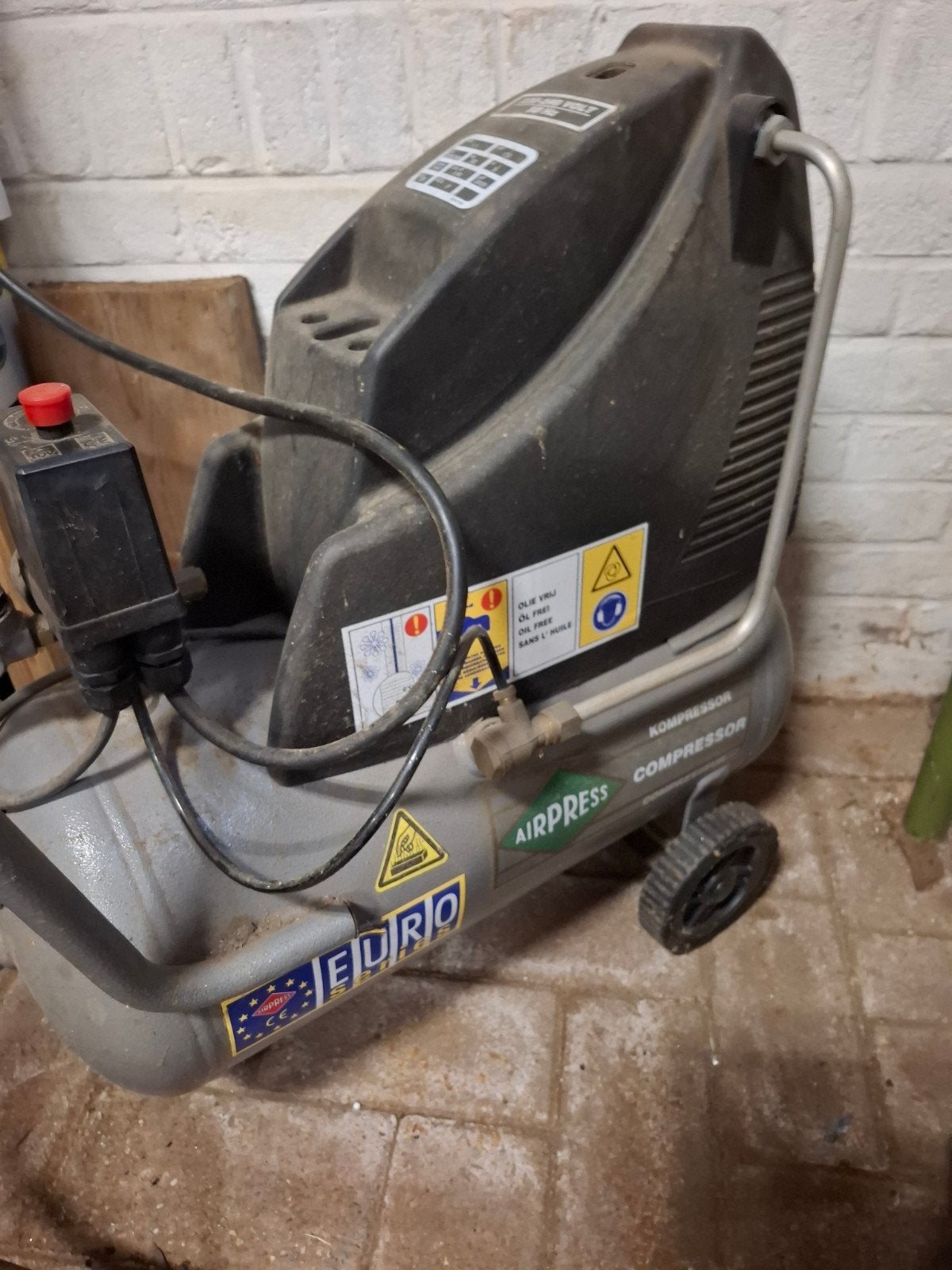 Compressor hobby, Minder dan 25 liter, Ophalen, Minder dan 200 liter/min