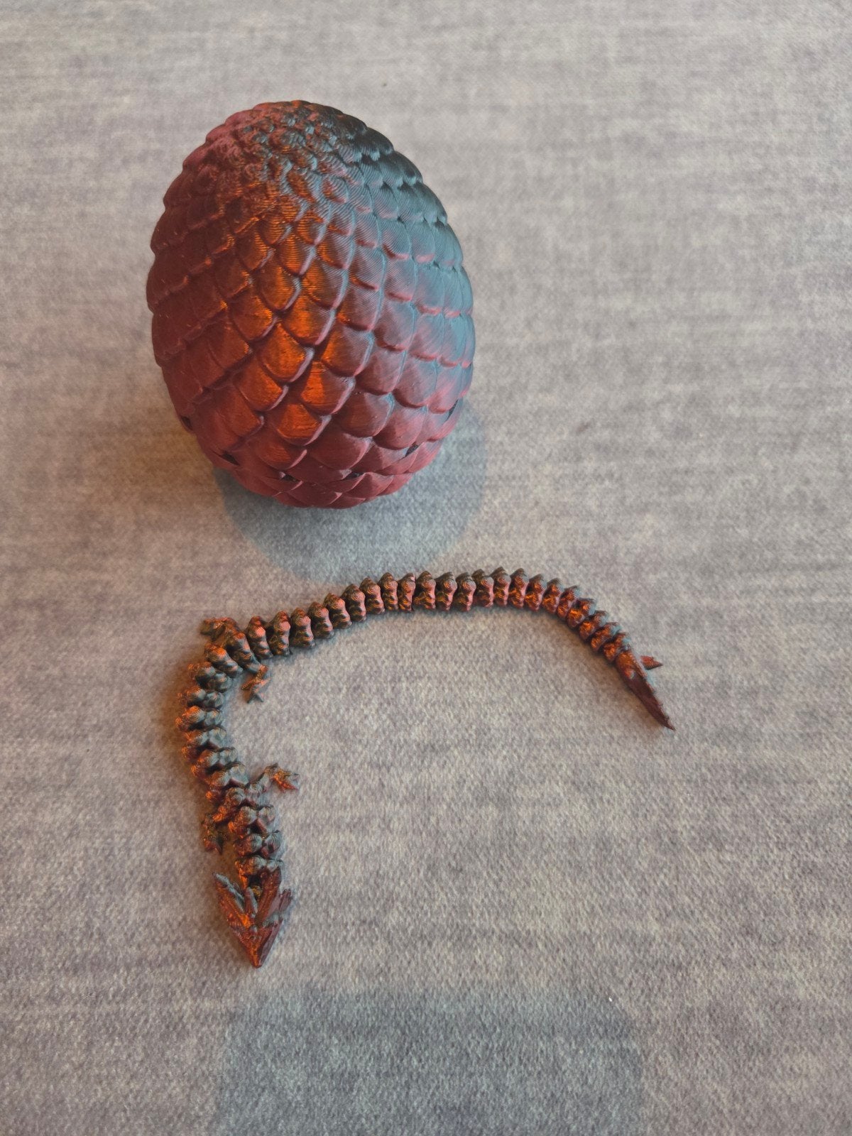 3D geprinte Draak met Ei - Flexibel en Decoratief, Ophalen of Verzenden, Zo goed als nieuw