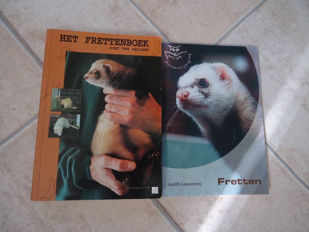 Het Frettenboek - Fretten - boeken over knaagdier de Fret, Ophalen of Verzenden, Gelezen, Konijnen of Knaagdieren, Piet van Zalinge