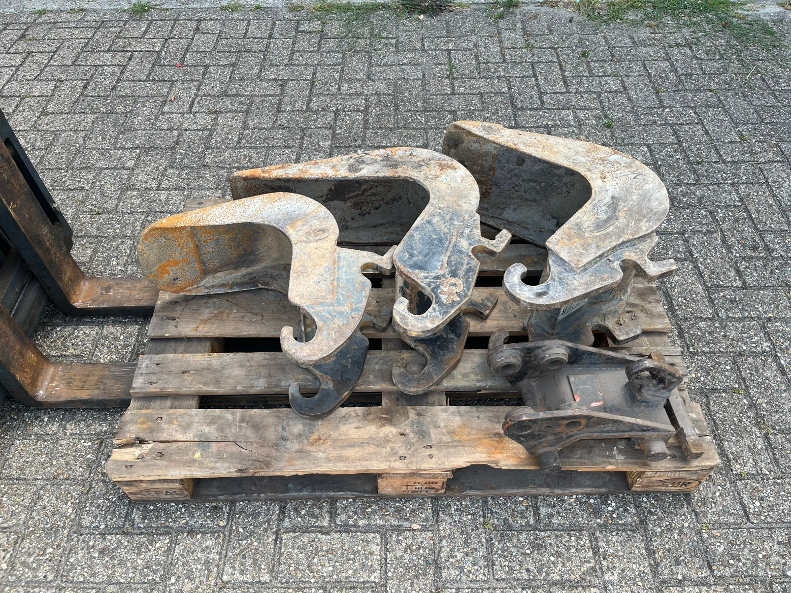 CW0 / CW05 banaanbak smalle bak gleuvenbak graafbak, Ophalen, Gebruikt
