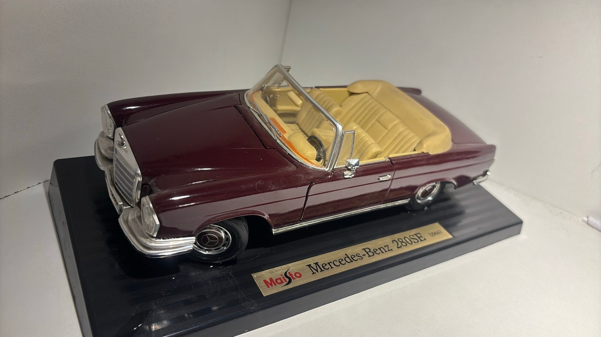 Mercedes benz 280 se maisto 1.18, Maisto, Ophalen of Verzenden, A, A