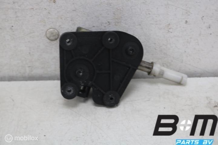 Stelelement tankklep Audi A4 8H Cabrio 4B9962115C, Gebruikt