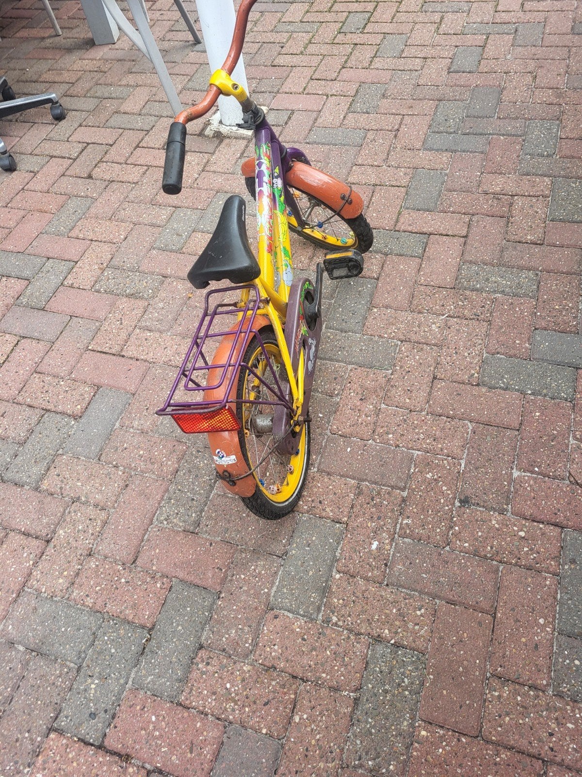 Kinderfiets 16 inch - Geel/Paars, Terugtraprem, Onbekend, Ophalen of Verzenden, 16 tot 20 inch