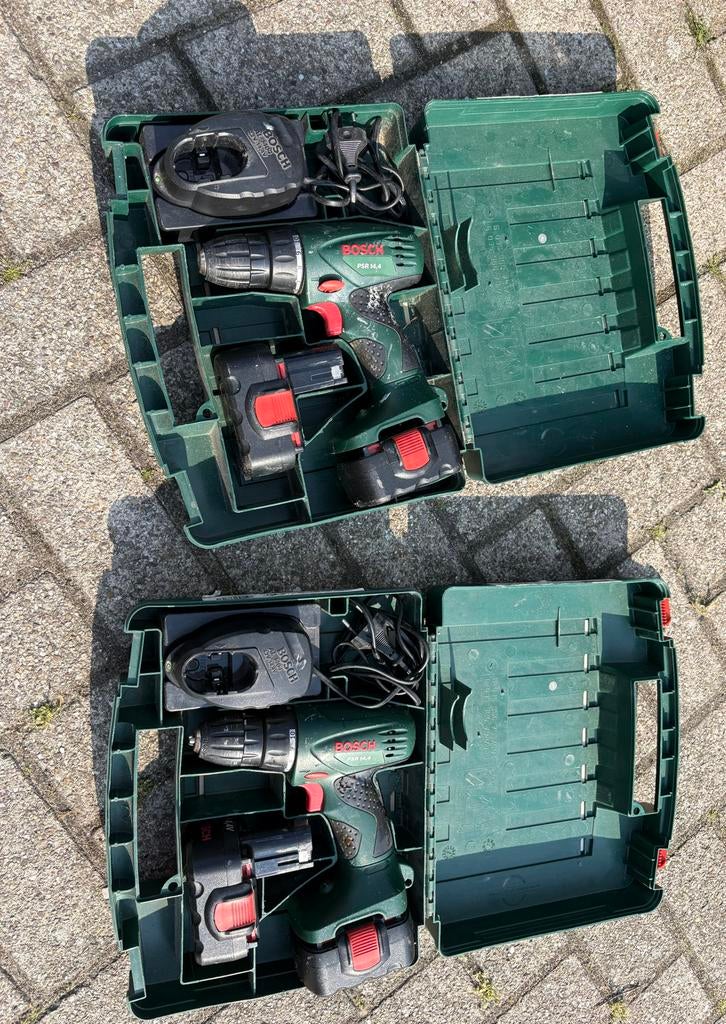 2x Bosch PSR 14,4 Accuboormachine met 4 Accu's, Ophalen, Zo goed als nieuw, Minder dan 400 watt, Boor- en Schroefmachine