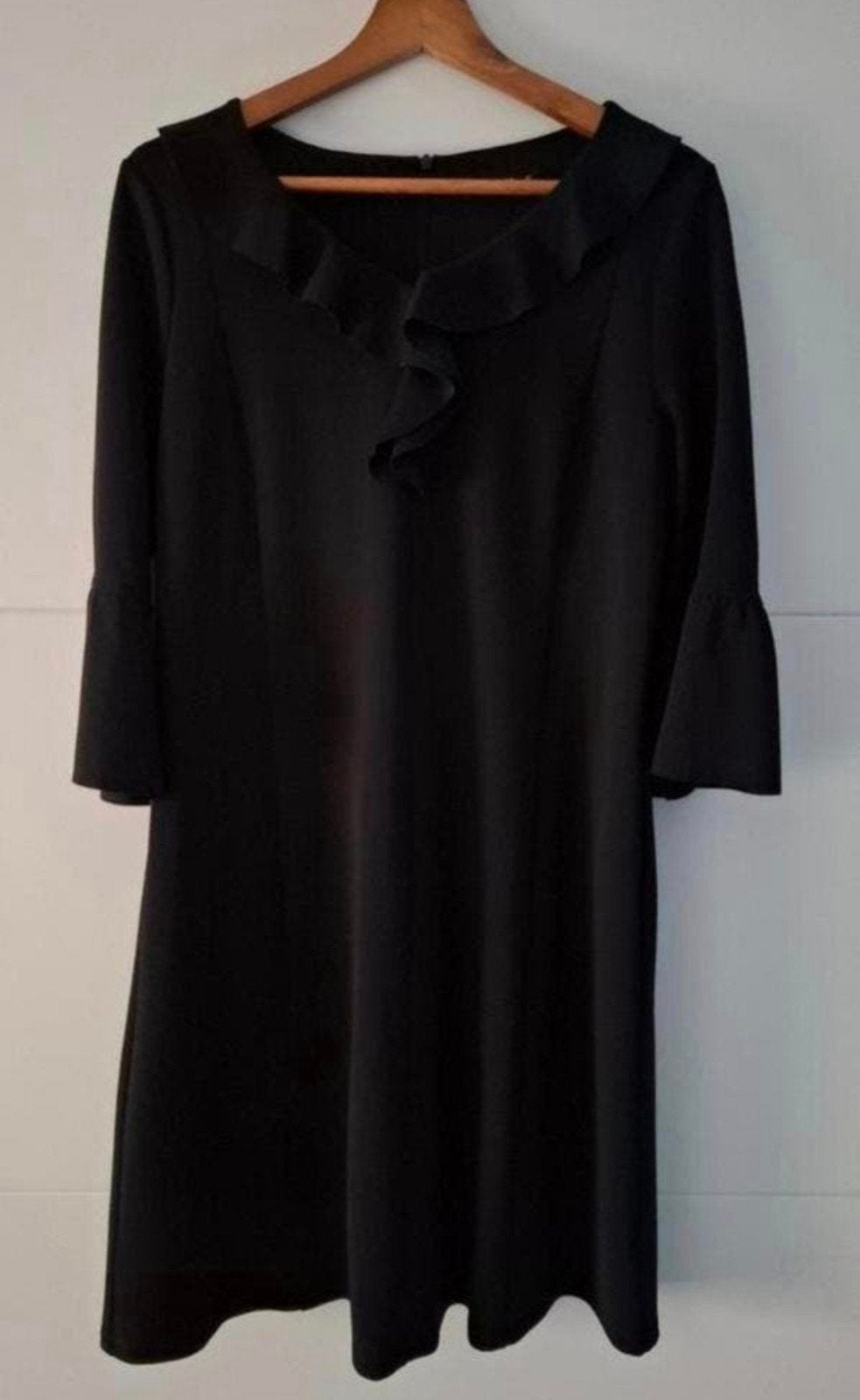 Little black dress met volants Witteveen maat 40, Kleding | Dames, Jurken, Maat 38/40 (M), Zwart, Ophalen of Verzenden, Zo goed als nieuw