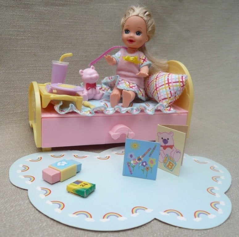Barbie Baby Shelly Love N Care (ca. 2000), Verzamelen, Poppen, Ophalen of Verzenden, Gebruikt, Pop