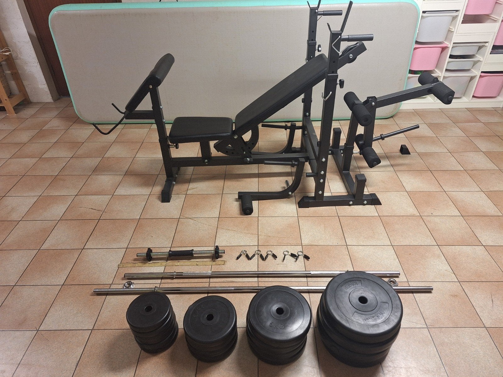 Complete halterbank met accessoires en gewichten, Ophalen, Gebruikt, Rug, Fitnessbank