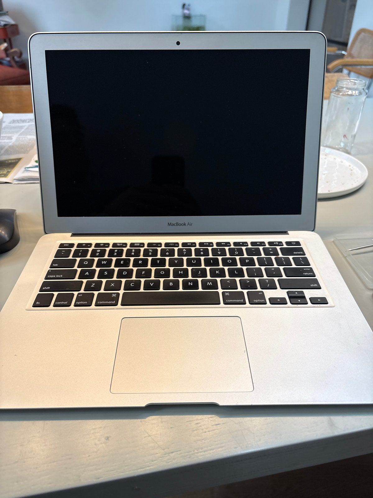 Defecte MacBook Air A1466 zonder harde schijf, incl. oplader, Ophalen, 2 tot 3 Ghz, Qwerty, 8 GB