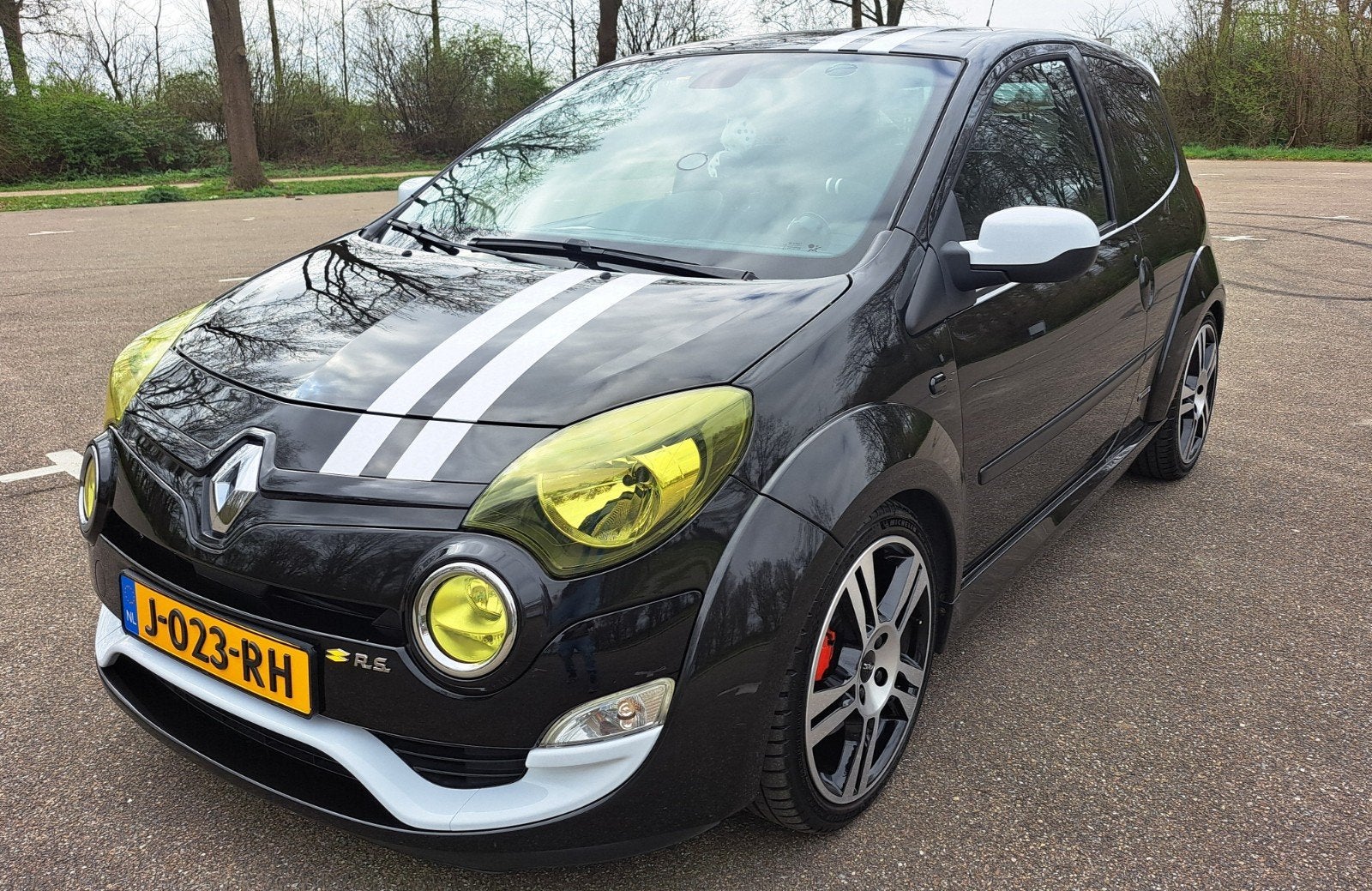 Renault Twingo 1.6 16V RS  Gordini 2013 Zwart, Voorwielaandrijving, 31 €/maand, 4 cilinders, 4 stoelen