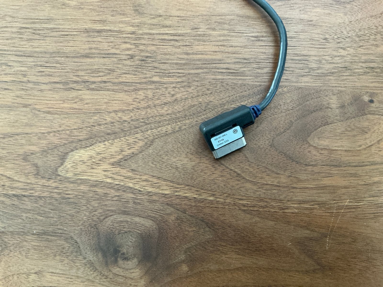Audi A3 iPhone aansluitkabel (AMI naar 30-pins), Auto diversen, Verzenden, Gebruikt