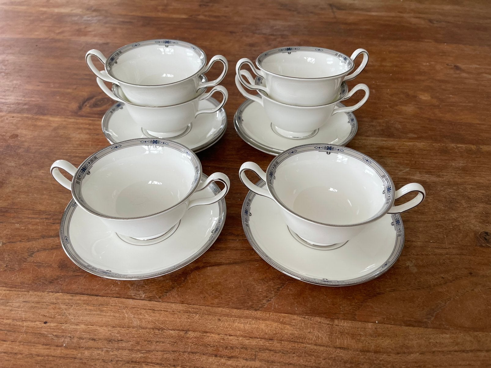 Wedgwood amherst soepkop/soepkom met schotel, Huis en Inrichting, Ophalen of Verzenden, Zo goed als nieuw, Porselein, Kop(pen) en/of Schotel(s)