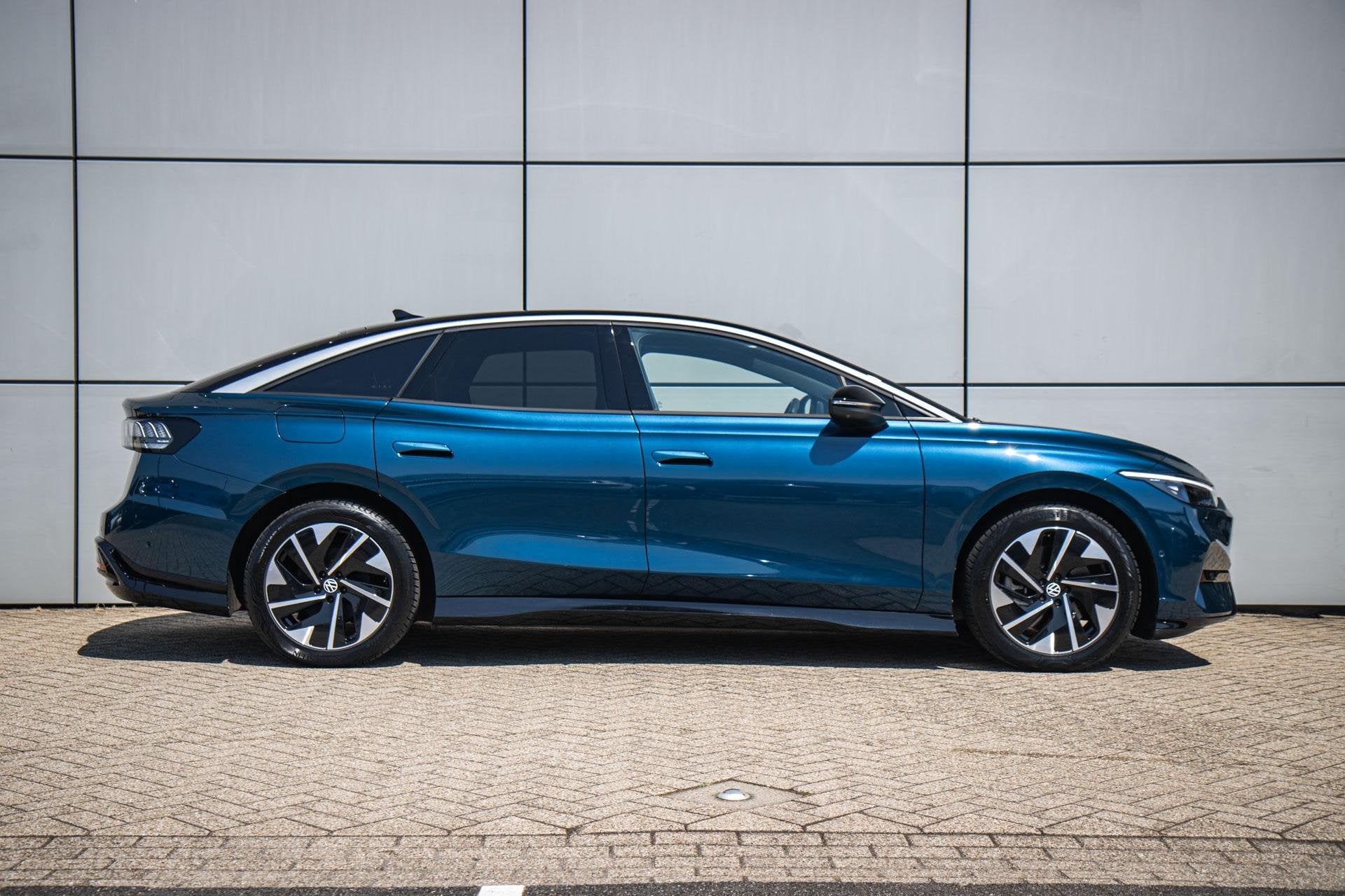 Volkswagen ID.7 286pk Pro Business 77 kWh | Trekhaak | Matri, Auto's, 12 maanden, Achterwielaandrijving, Gebruikt, Blauw