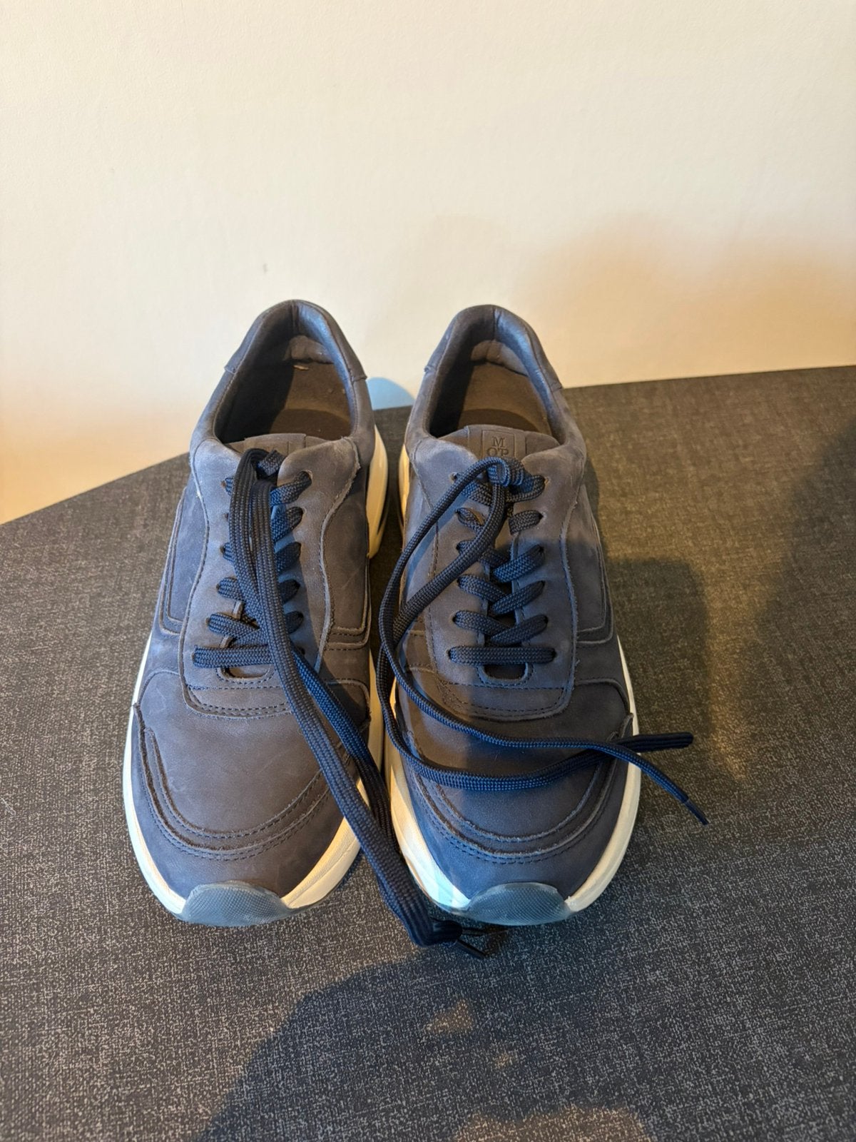 Donkerblauwe nagenoeg nieuwe schoenen van Marc O’Polo, Kleding | Dames, Schoenen, Verzenden, Blauw, Sneakers of Gympen, Zo goed als nieuw