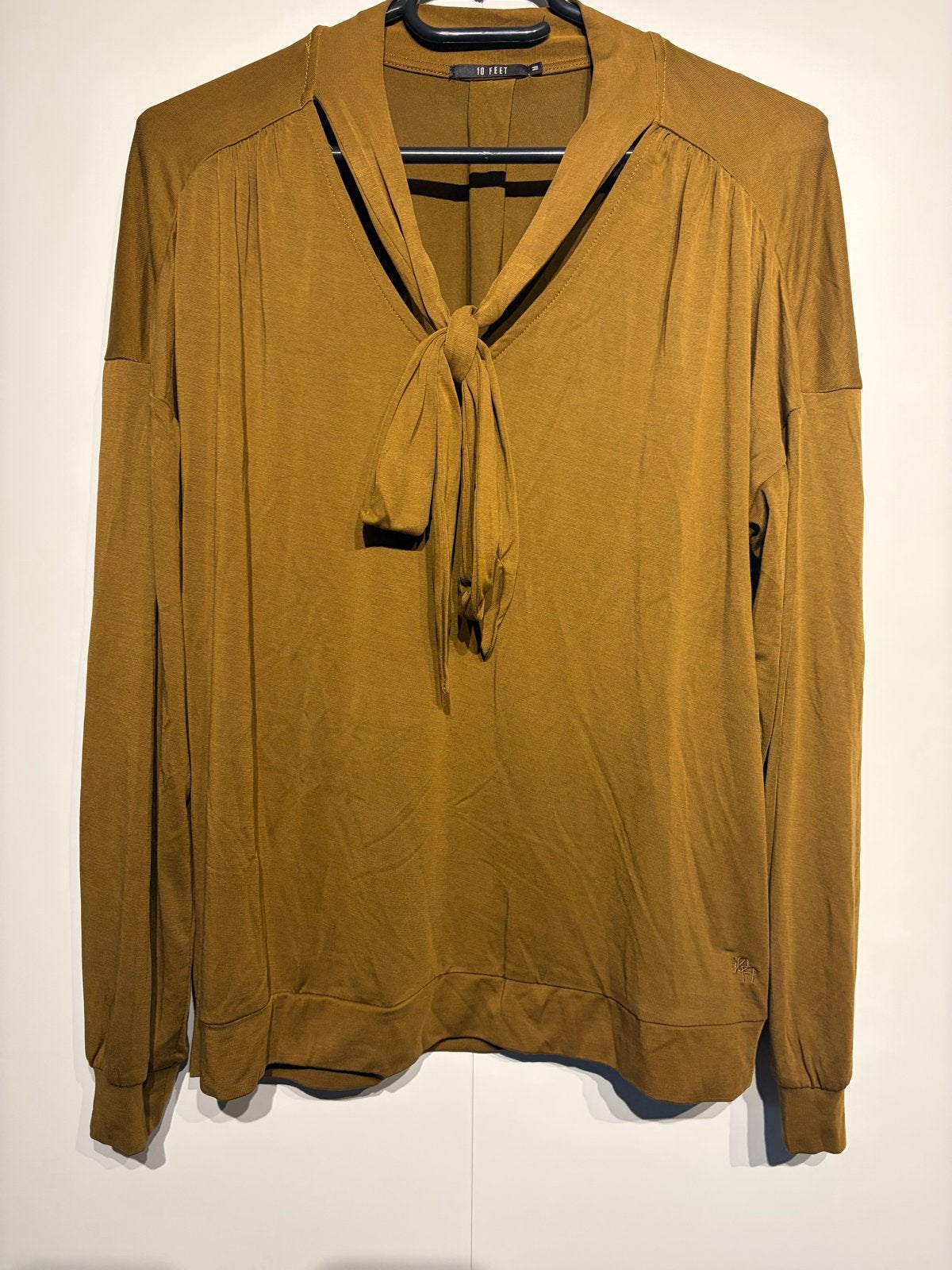 10 FEET top met strikdetail - Maat M, Maat 38/40 (M), Bruin, Verzenden, Zo goed als nieuw