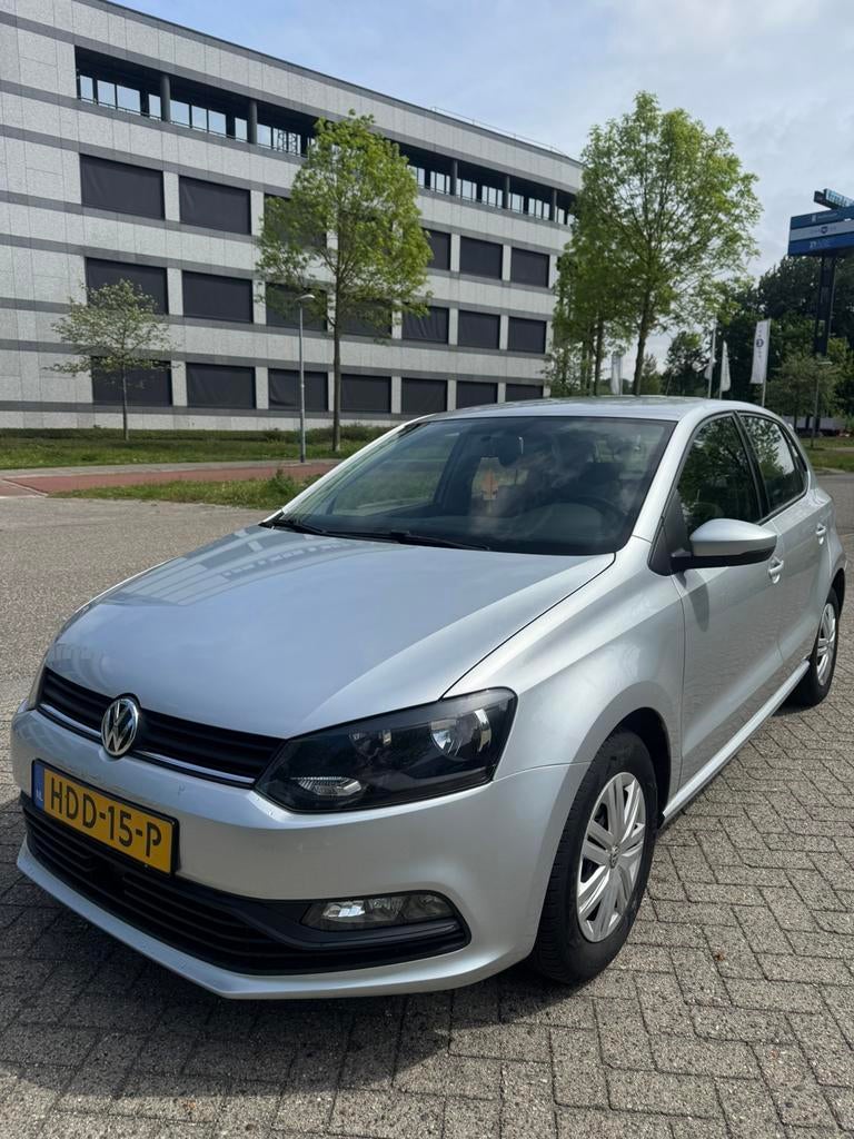 VW Polo 1.0 2015 | Nette staat | Lage kosten | Rijklaar, Auto's, Volkswagen, Start-stop-systeem, Handgeschakeld, Particulier, 3 cilinders