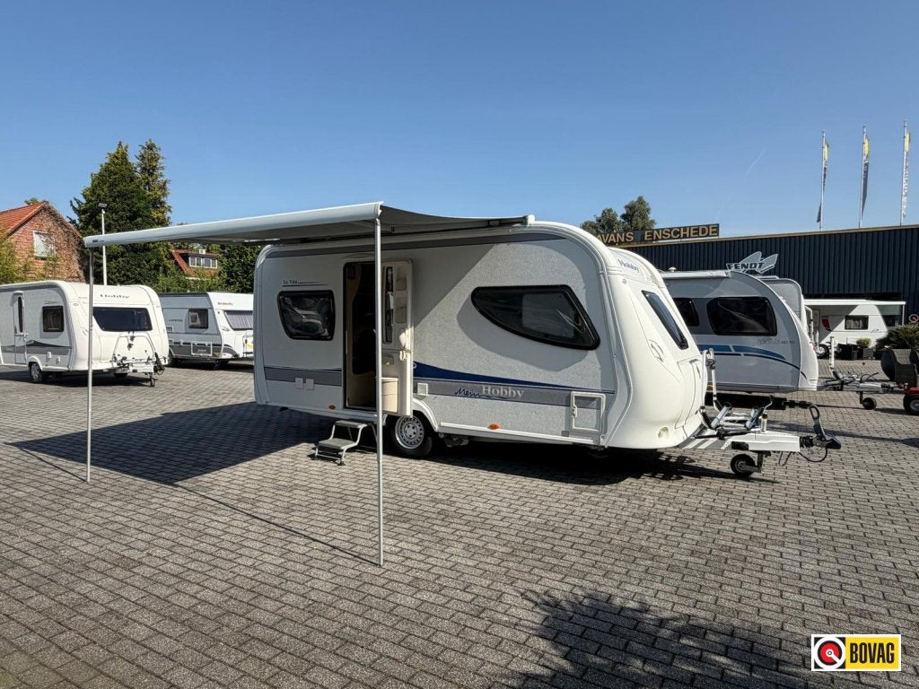 Hobby La Vita Bionda 460 UFE Vol uitgerust, Caravans en Kamperen, Koelkast, Rondzit, Hobby, Bedrijf