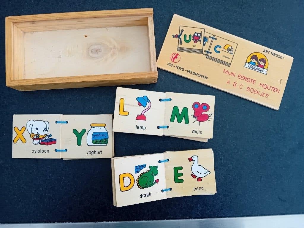 3 houten ABC boekjes / boek peuter / hout / vintage, Ophalen of Verzenden, Zo goed als nieuw, Overige typen