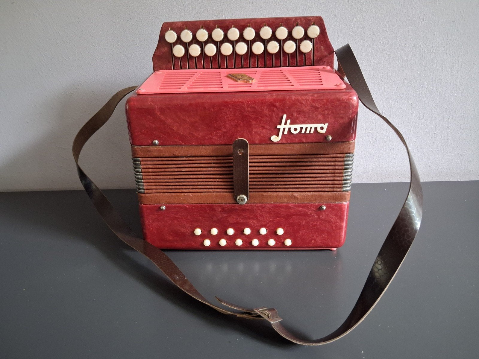 Vintage Homa accordeon Knopaccordeon Rusland garmoschka, Gebruikt, Met riemen, Overige formaten, Ophalen of Verzenden