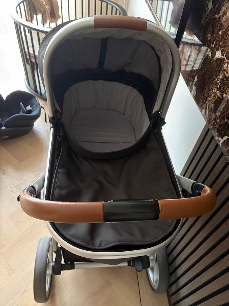 Mutsy Traveller Combiwagen met reiswieg en buggy, Gebruikt, Ophalen of Verzenden, Combiwagen, Met reiswieg