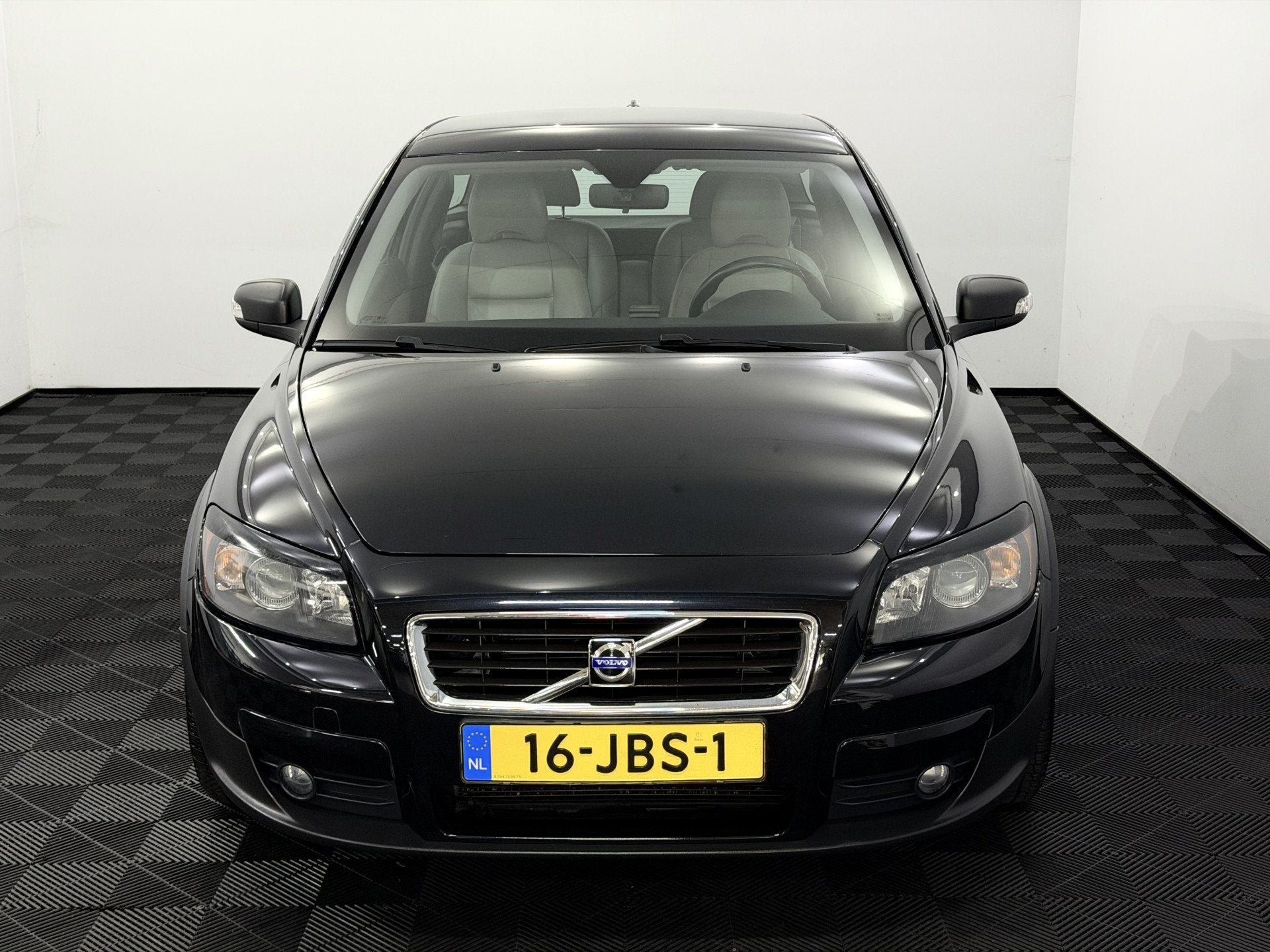 Volvo C30 1.8 Sport Leder, Clima, Parkeersensoren, Cruise co, Auto's, Gebruikt, 4 cilinders, 4 stoelen, Zwart