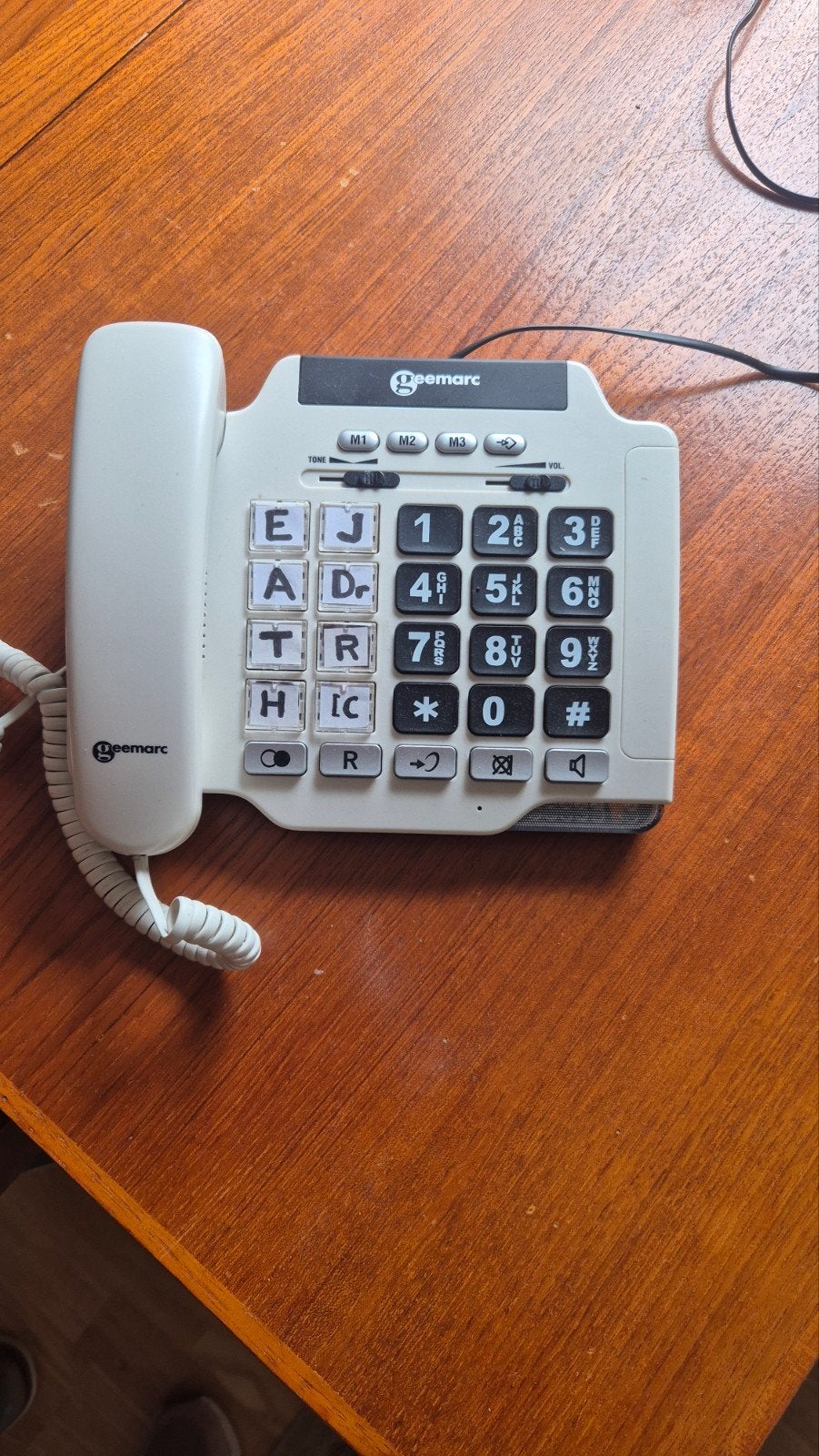 Geemarc PhotoPHONE 100 - Versterkte telefoon met fototoetsen, Telecommunicatie, Ophalen, Zo goed als nieuw, 1 handset