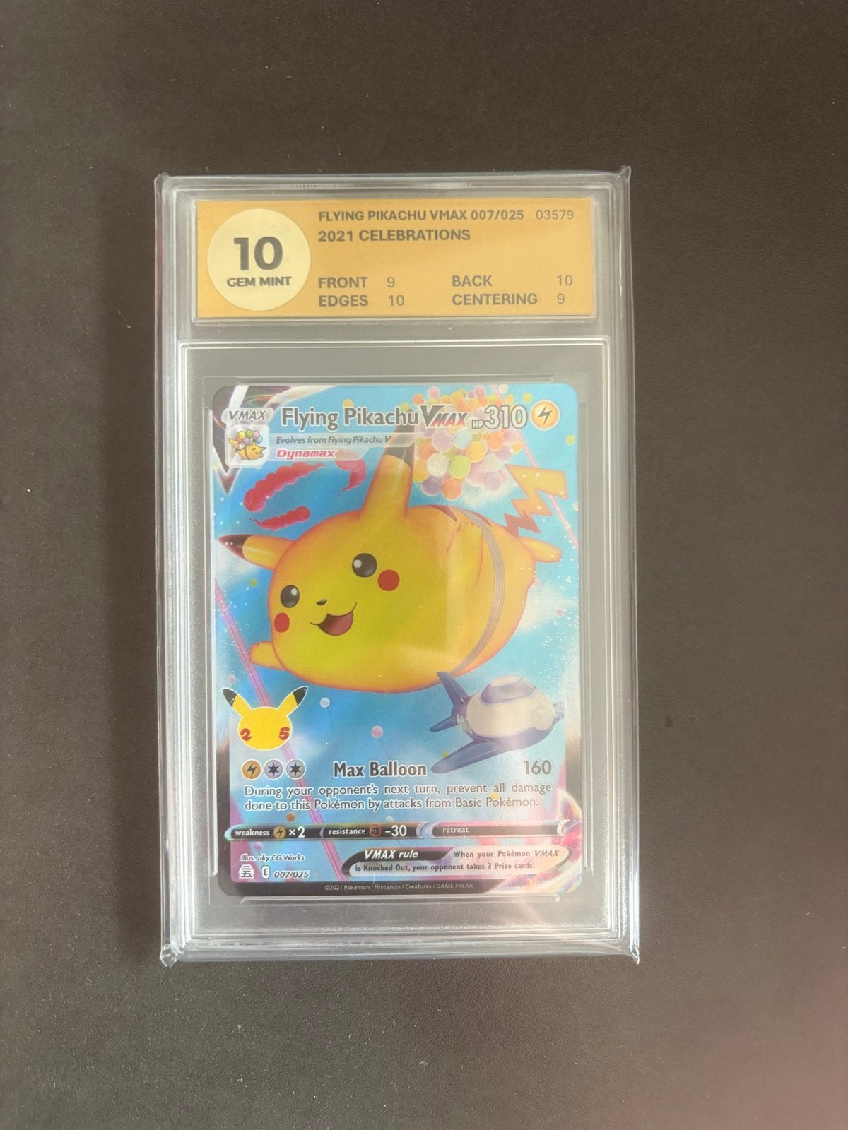 Flying Pikachu VMAX 007/025 Celebrations PSA 10, Ophalen of Verzenden, Nieuw, Losse kaart