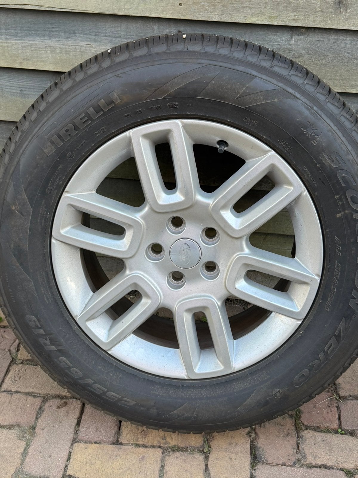 Bijna nieuwe Land Rover Defender velg 19”, zgan. 1 velg, Ophalen, Zo goed als nieuw