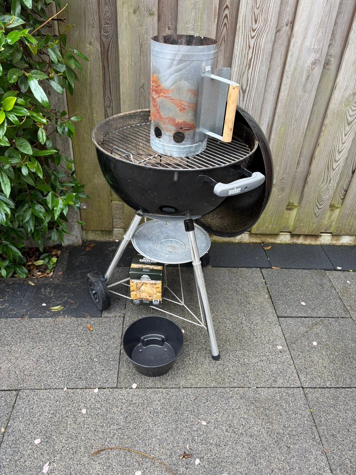 Weber BBQ 47 cm doosnee incl accessoices, Tuin en Terras, Houtskoolbarbecues, Ophalen, Gebruikt, Met accessoires