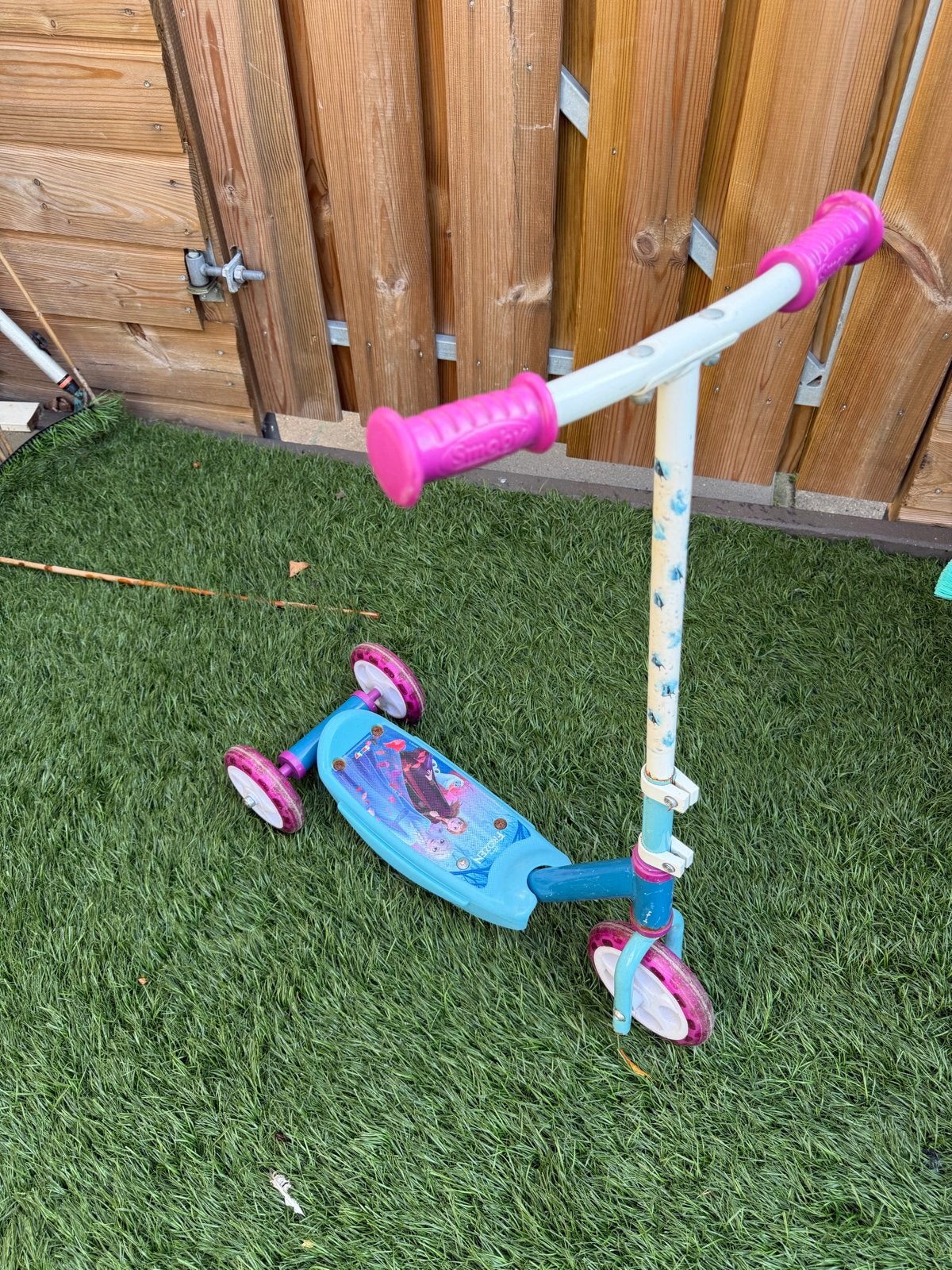 Frozen kinderstep met 3 wielen, Ophalen, Gebruikt, Gewone step
