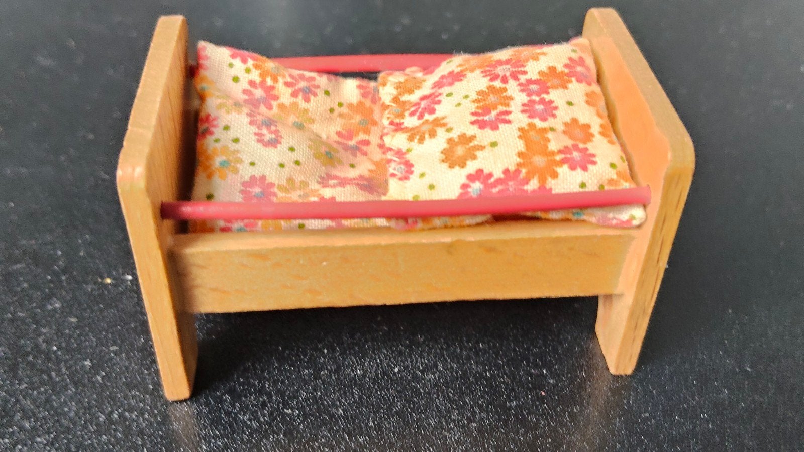 Vintage Poppenhuis Babybedje Jaren '70, Ophalen of Verzenden, Gebruikt, Poppenhuis