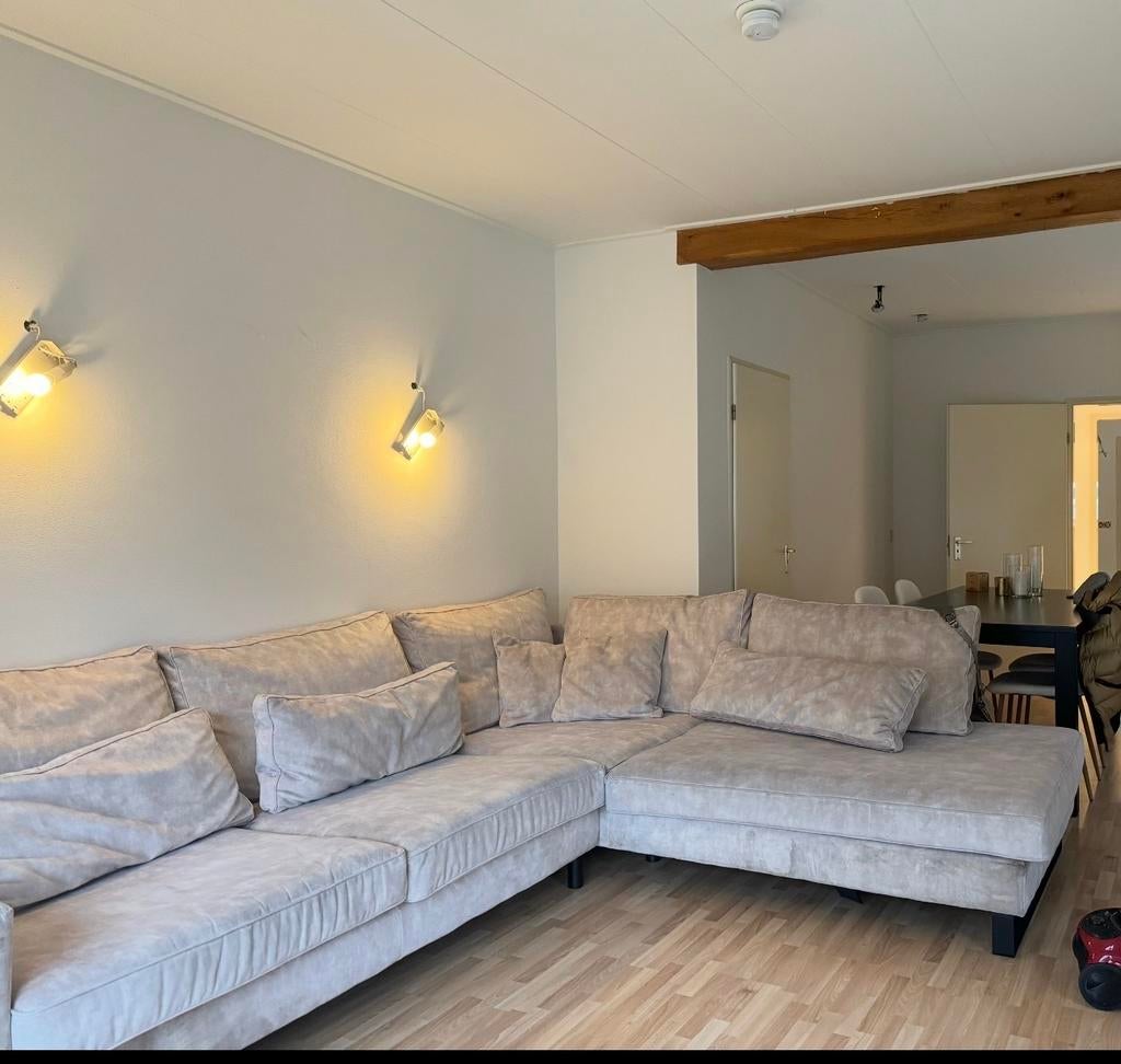Comfortabele Beige Hoekbank - Zo goed als nieuw, Ophalen, 100 tot 125 cm, Hoekbank, 300 cm of meer